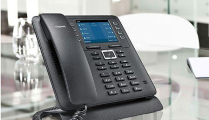 金階手機 親民之選，簡約實用的通訊伙伴